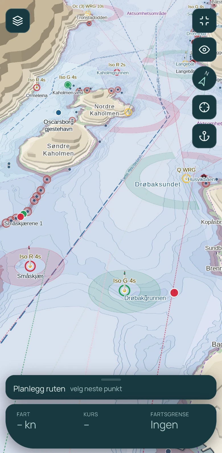 Sjøkartet i Nausto ved Oscarsborg, skrått med terreng og sjømerker i 3D, mens en rute planlegges i Drøbaksundet